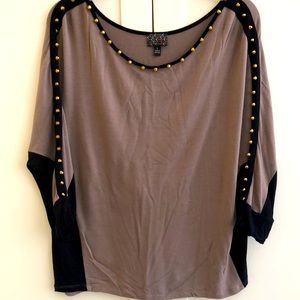 Size L Black and Taupe top w gold stud detail